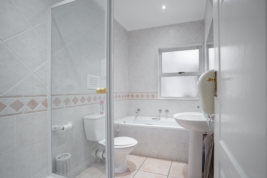 3 Bedroom Property for Sale in Parklands Western Cape
